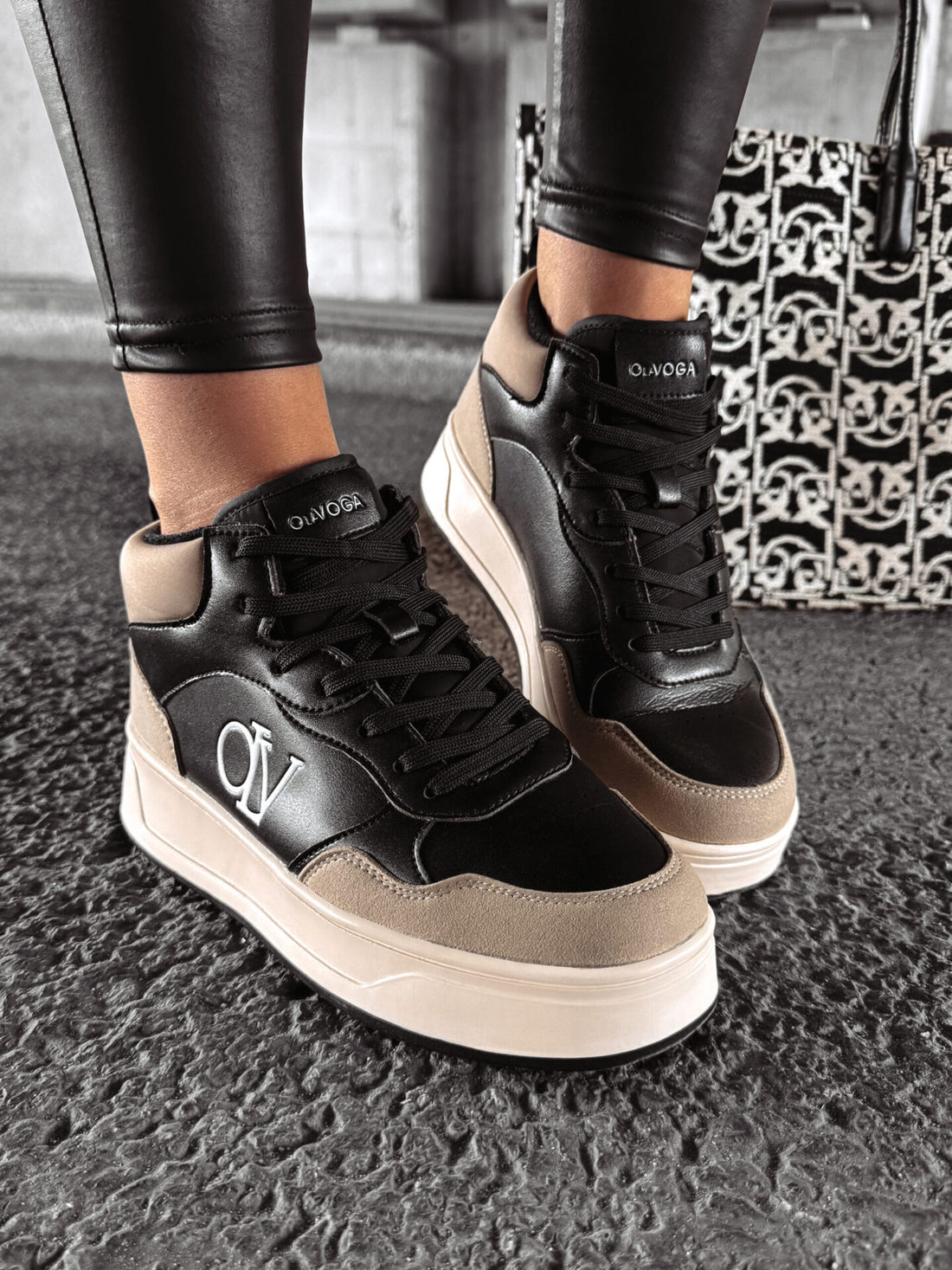 CARMINE SNEAKERS, BEIGE &amp; BLACK